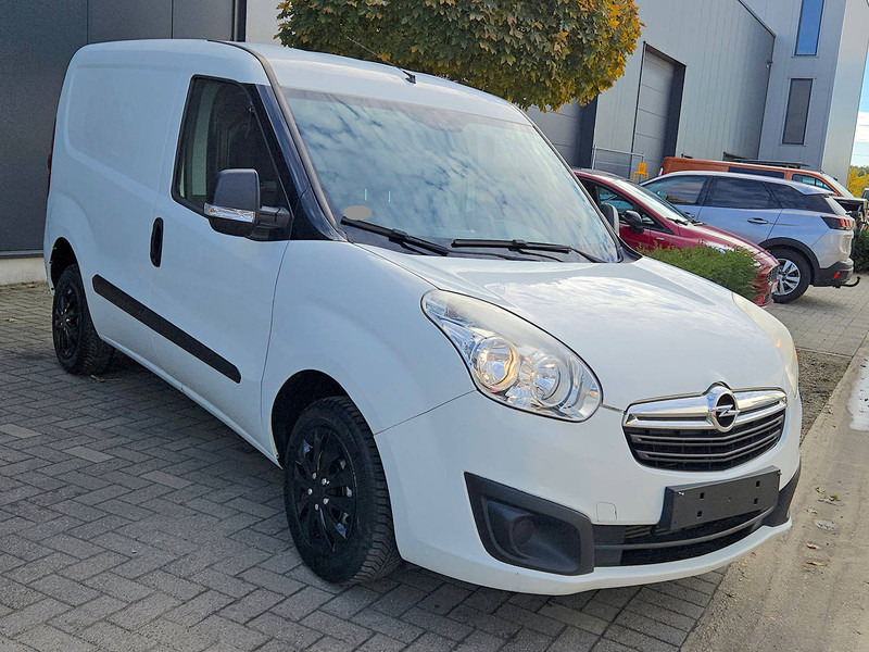 Opel Combo 1.3 CDTI - Dubă: Foto 5 Opel Combo 1.3 CDTI - Dubă: Foto 5