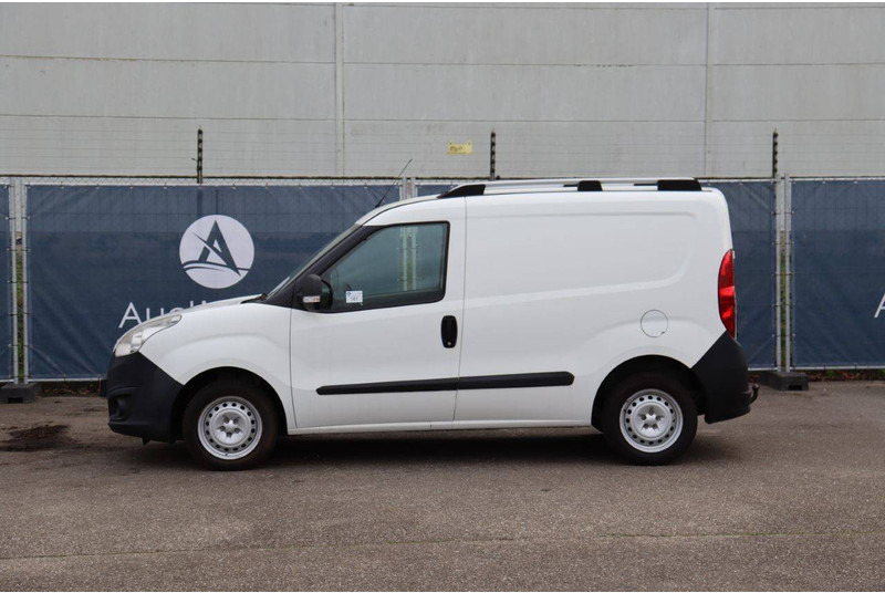 Opel Combo van - Dubă: Foto 2 Opel Combo van - Dubă: Foto 2