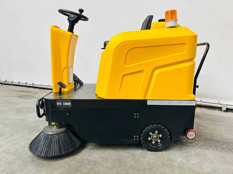 SW80 - Măturătoare stradală: Foto 3 SW80 - Măturătoare stradală: Foto 3