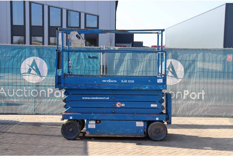 Skyjack SJIII 3226 - Platforma foarfeca: Foto 2 Skyjack SJIII 3226 - Platforma foarfeca: Foto 2