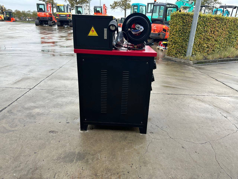 Stahlwerk SW-51 - Acumulator: Foto 4 Stahlwerk SW-51 - Acumulator: Foto 4