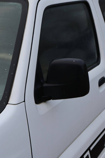 SUV Suzuki Jimny: Foto 14 SUV Suzuki Jimny: Foto 14