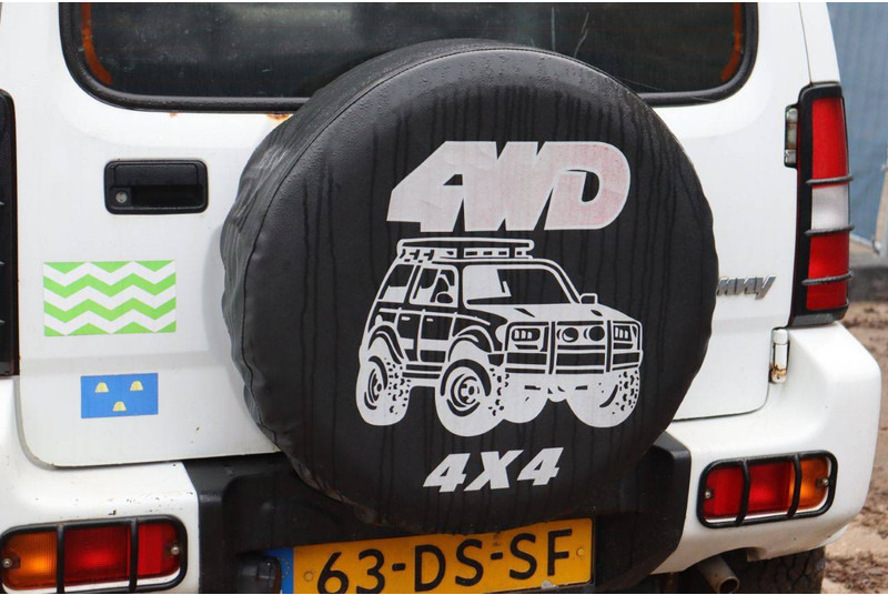 SUV Suzuki Jimny: Foto 20 SUV Suzuki Jimny: Foto 20