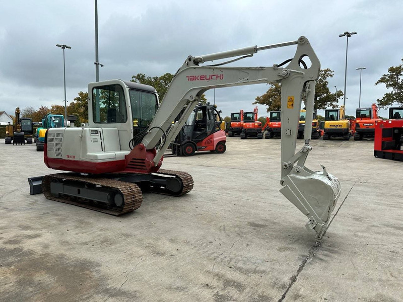 Takeuchi TB160C - Excavator pe şenile: Foto 3 Takeuchi TB160C - Excavator pe şenile: Foto 3