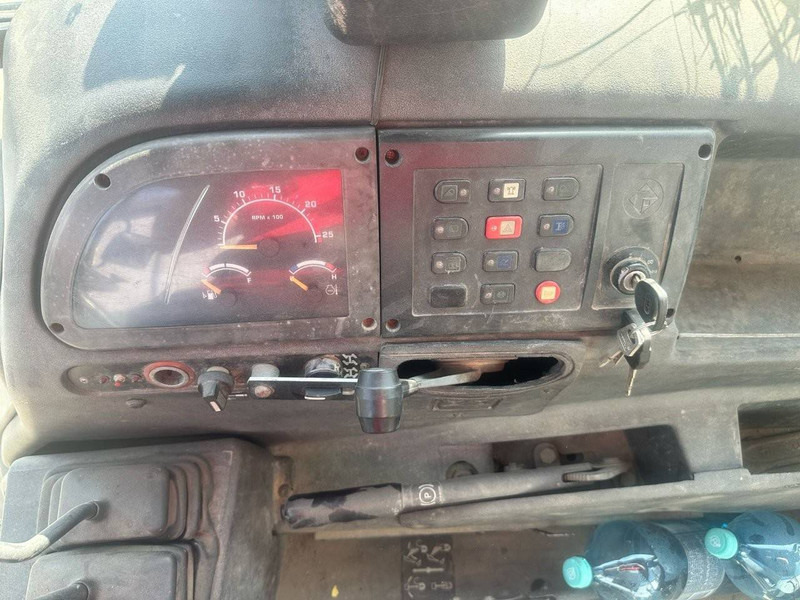 Terex 980 - Buldoexcavator: Foto 3 Terex 980 - Buldoexcavator: Foto 3