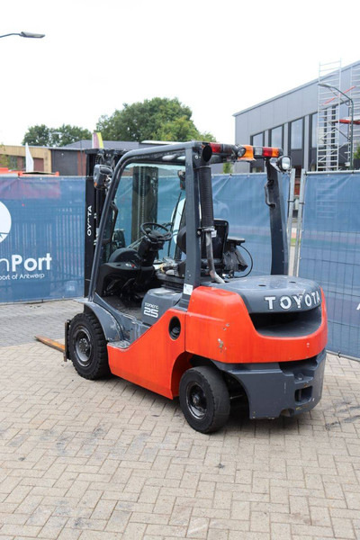 Toyota 06-8FD25F - Stivuitor diesel: Foto 4 Toyota 06-8FD25F - Stivuitor diesel: Foto 4