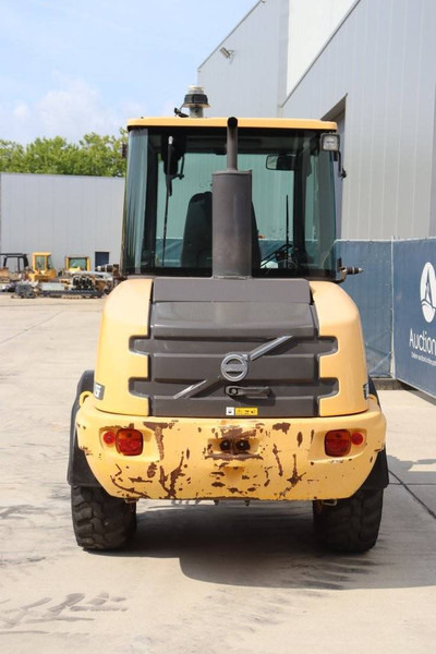 Volvo L25F - Încărcător frontal pe pneuri: Foto 5 Volvo L25F - Încărcător frontal pe pneuri: Foto 5