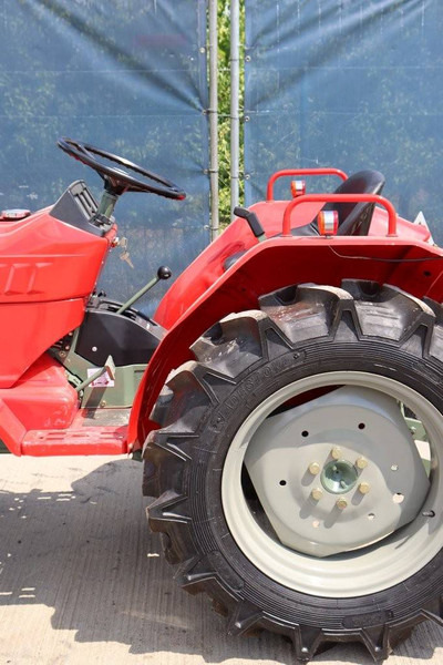 Tractor agricol Yanmar YM1702D: Foto 17