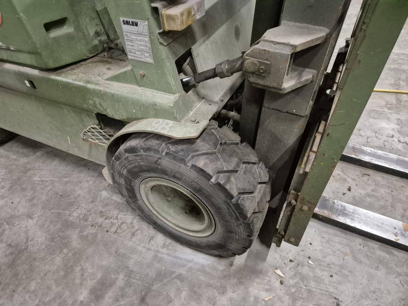 Salev LOG 1302PDS - Stivuitor diesel: Foto 4 Salev LOG 1302PDS - Stivuitor diesel: Foto 4