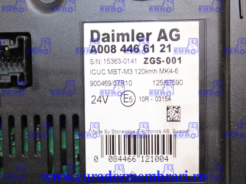 ELEMENT BORD CEAS BORD MERCEDES ACTROS MP4 A0084466121 - Cabină și interior pentru Camion: Foto 3 ELEMENT BORD CEAS BORD MERCEDES ACTROS MP4 A0084466121 - Cabină și interior pentru Camion: Foto 3