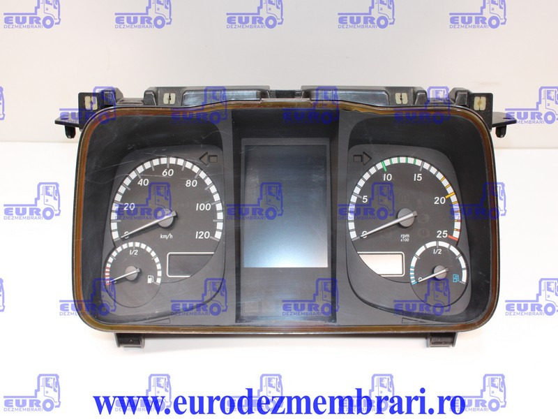 ELEMENT BORD CEAS BORD MERCEDES ACTROS MP4 A0084468221 - Cabină și interior pentru Camion: Foto 1 ELEMENT BORD CEAS BORD MERCEDES ACTROS MP4 A0084468221 - Cabină și interior pentru Camion: Foto 1