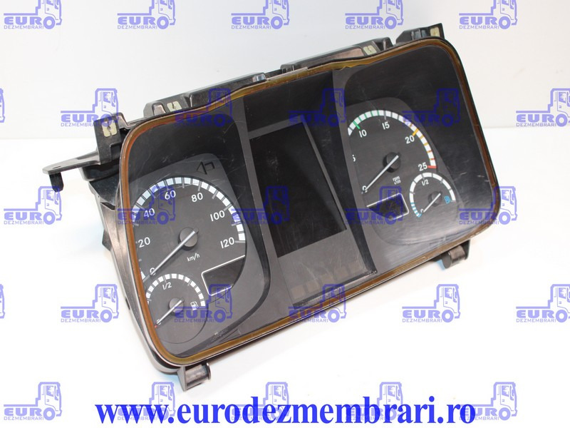 ELEMENT BORD CEAS BORD MERCEDES ACTROS MP4 A0084468221 - Cabină și interior pentru Camion: Foto 2 ELEMENT BORD CEAS BORD MERCEDES ACTROS MP4 A0084468221 - Cabină și interior pentru Camion: Foto 2
