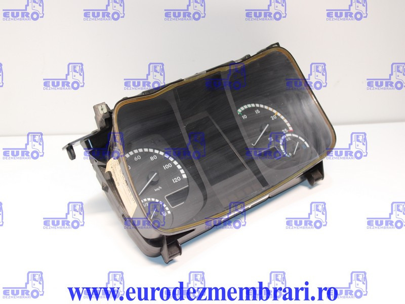 ELEMENT BORD CEAS BORD MERCEDES ACTROS MP4 A0104460021, A0094460021, A0104464621, A0114467621 - Cabină și interior pentru Camion: Foto 2 ELEMENT BORD CEAS BORD MERCEDES ACTROS MP4 A0104460021, A0094460021, A0104464621, A0114467621 - Cabină și interior pentru Camion: Foto 2