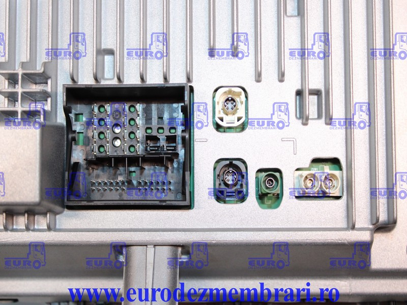 ELEMENT BORD UNITATE MULTIMEDIA DAF XF XG 2382815, 2345543, 2387324 - Tablou de bord pentru Camion: Foto 3 ELEMENT BORD UNITATE MULTIMEDIA DAF XF XG 2382815, 2345543, 2387324 - Tablou de bord pentru Camion: Foto 3