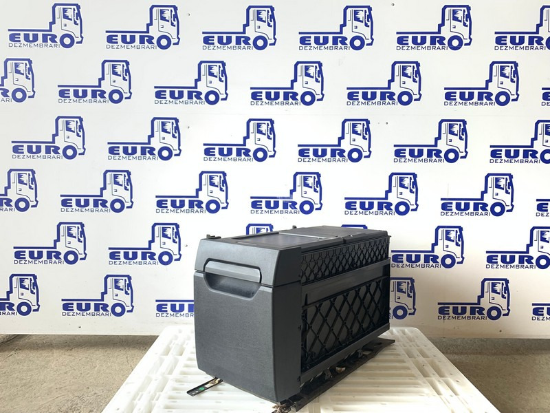 FRIGIDER MERCEDES ACTROS MP4 A9608400943, A9618406143 - Cabină și interior pentru Camion: Foto 1 FRIGIDER MERCEDES ACTROS MP4 A9608400943, A9618406143 - Cabină și interior pentru Camion: Foto 1