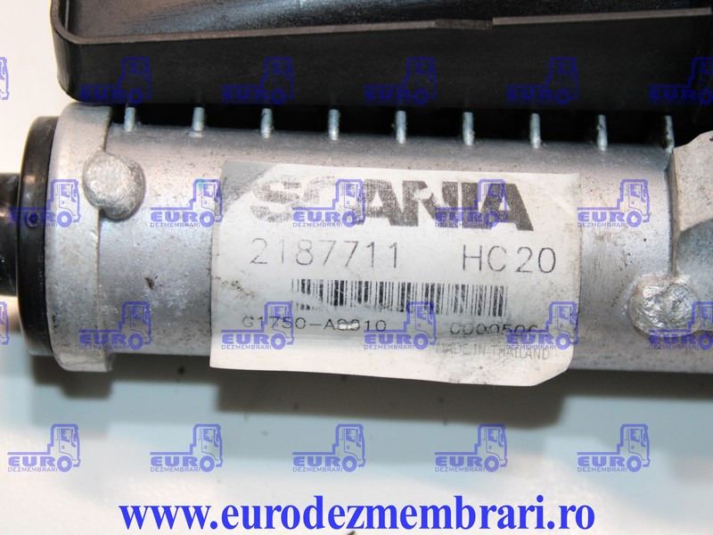 RADIATOR + VENTILATOR AER CONDITIONAT SCANIA NGS 2187711, 2824478 - Radiator pentru Camion: Foto 3 RADIATOR + VENTILATOR AER CONDITIONAT SCANIA NGS 2187711, 2824478 - Radiator pentru Camion: Foto 3
