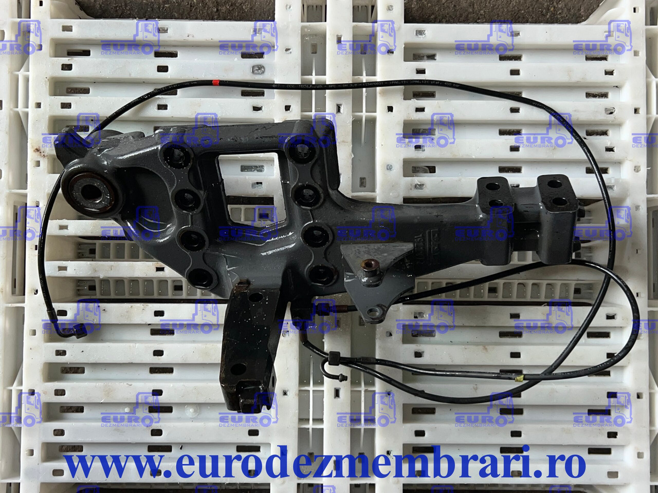 SUPORT CABINA SPATE DREAPTA DAF XF 1922172 1922174 1892984 - Cadru/ Şasiu pentru Camion: Foto 2 SUPORT CABINA SPATE DREAPTA DAF XF 1922172 1922174 1892984 - Cadru/ Şasiu pentru Camion: Foto 2