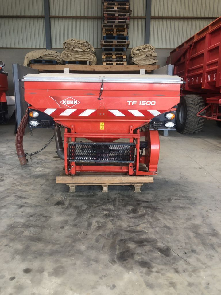 Kuhn VENTA TF1500 + Kuhn HR4004DR - Semănătoare combinată: Foto 5 Kuhn VENTA TF1500 + Kuhn HR4004DR - Semănătoare combinată: Foto 5