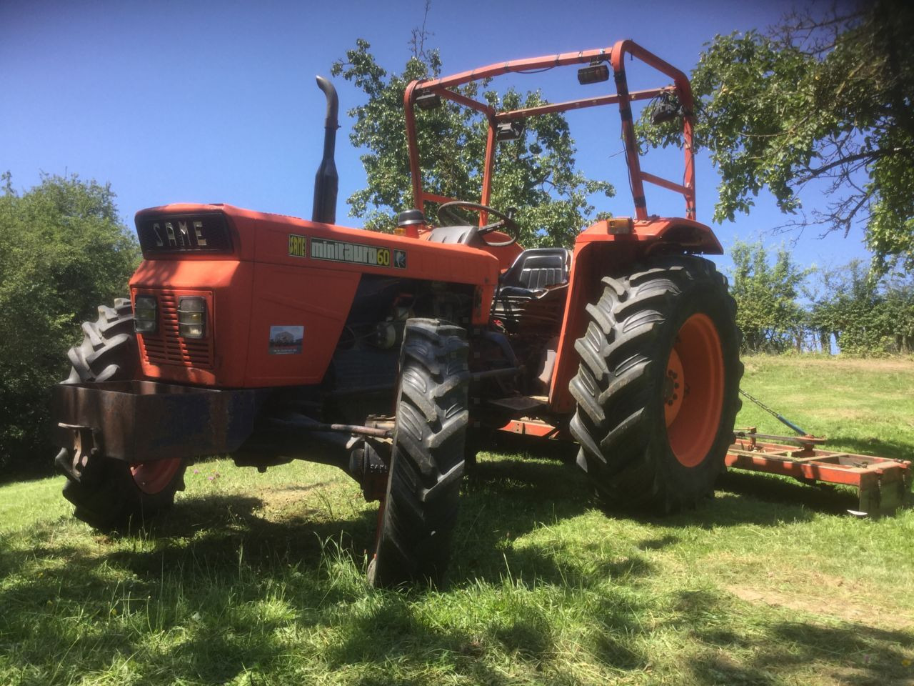 Same MINITAURO 60 DT - Tractor agricol: Foto 1 Same MINITAURO 60 DT - Tractor agricol: Foto 1
