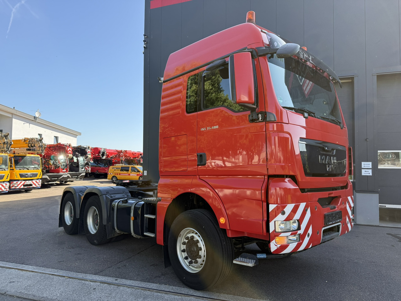 MAN TGX 33.480 6x4 BLS (zul. ZGG 120 t) - Cap tractor: Foto 1 MAN TGX 33.480 6x4 BLS (zul. ZGG 120 t) - Cap tractor: Foto 1