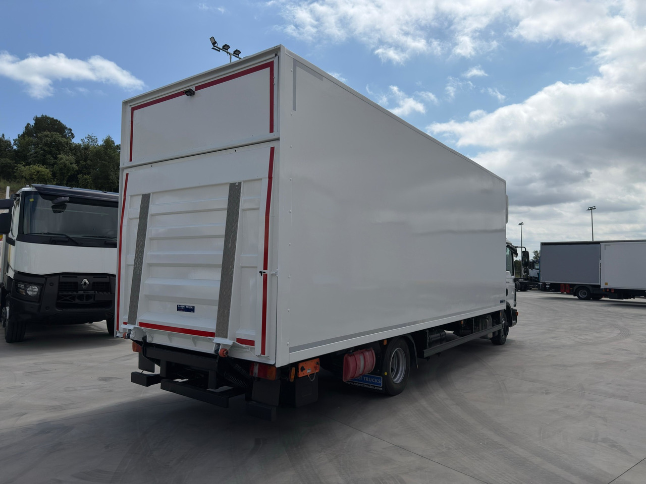 MAN 12.220 BL TGL E6 (VAN) - Camion furgon: Foto 3 MAN 12.220 BL TGL E6 (VAN) - Camion furgon: Foto 3