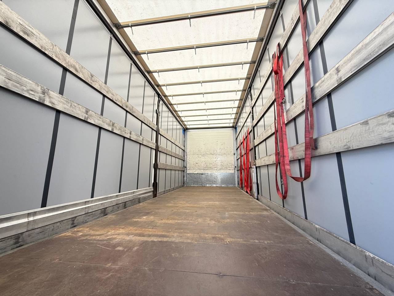 Camion cu prelată MAN 18.430 LL TGX E6 (Tauliner): Foto 10 Camion cu prelată MAN 18.430 LL TGX E6 (Tauliner): Foto 10