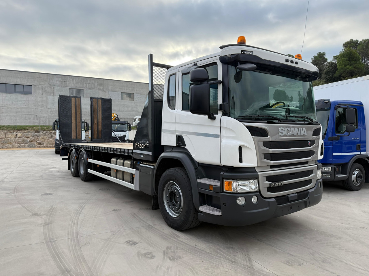 SCANIA P410 E6 (Platform) - Camion transport auto: Foto 2 SCANIA P410 E6 (Platform) - Camion transport auto: Foto 2