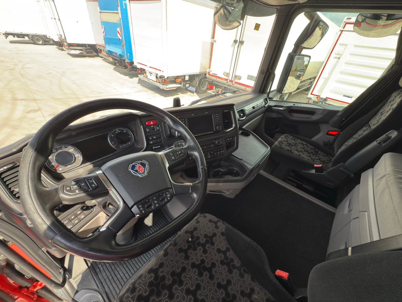 SCANIA R450 E6 (Tauliner) - Camion cu prelată: Foto 5 SCANIA R450 E6 (Tauliner) - Camion cu prelată: Foto 5