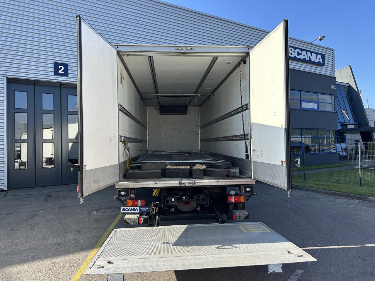 MAN TGM 18.290 - Camion frigider: Foto 5 MAN TGM 18.290 - Camion frigider: Foto 5