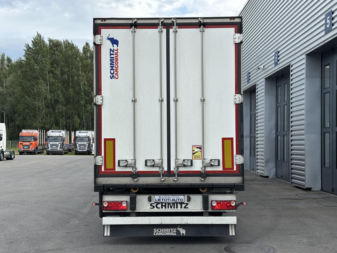 SCHMITZ SKO 24 - Semiremorcă frigider: Foto 4 SCHMITZ SKO 24 - Semiremorcă frigider: Foto 4