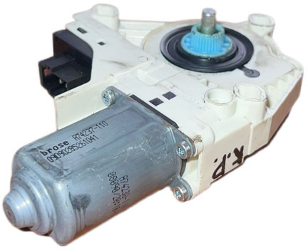 MAN - Macara spate: Foto 4 MAN - Macara spate: Foto 4