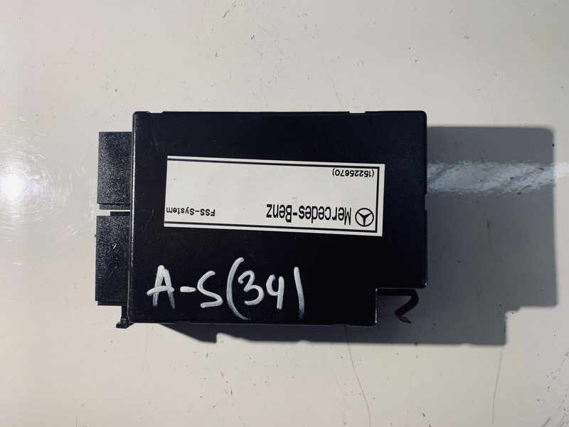 Mercedes-Benz ACTROS 004460524 - Calculator de bord: Foto 2 Mercedes-Benz ACTROS 004460524 - Calculator de bord: Foto 2