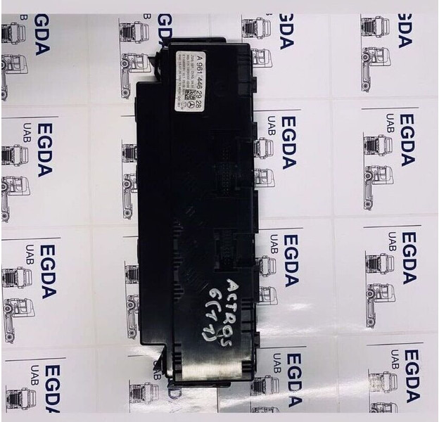 Mercedes-Benz ACTROS 6 (11) - Calculator de bord: Foto 2 Mercedes-Benz ACTROS 6 (11) - Calculator de bord: Foto 2