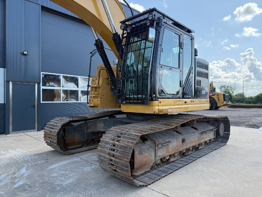 CAT 335 F L CR - Excavator pe şenile: Foto 5 CAT 335 F L CR - Excavator pe şenile: Foto 5