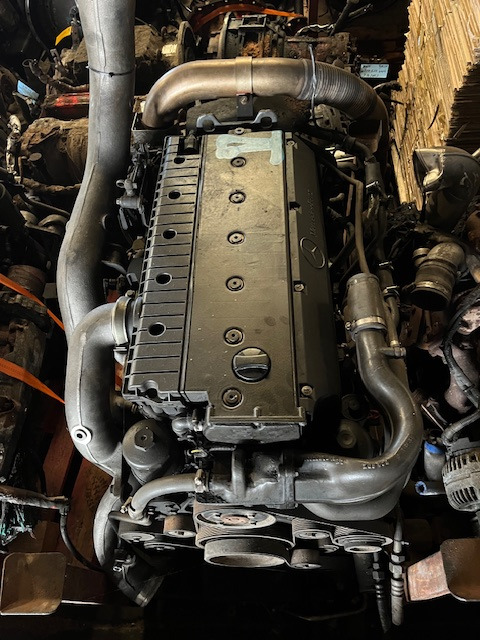 MERCEDES-BENZ OM 926 LA EURO 5 - Motor pentru Camion: Foto 3 MERCEDES-BENZ OM 926 LA EURO 5 - Motor pentru Camion: Foto 3