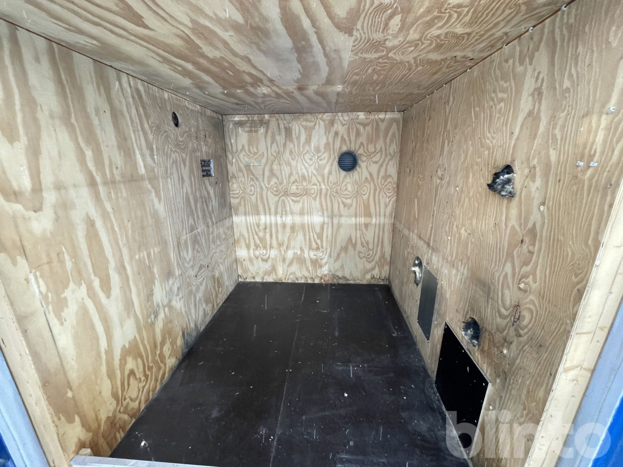 Container maritim 10 fot med dörr som har låskista: Foto 7 Container maritim 10 fot med dörr som har låskista: Foto 7