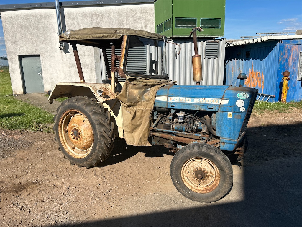 1969 Ford 2000 - Tractor agricol: Foto 3 1969 Ford 2000 - Tractor agricol: Foto 3