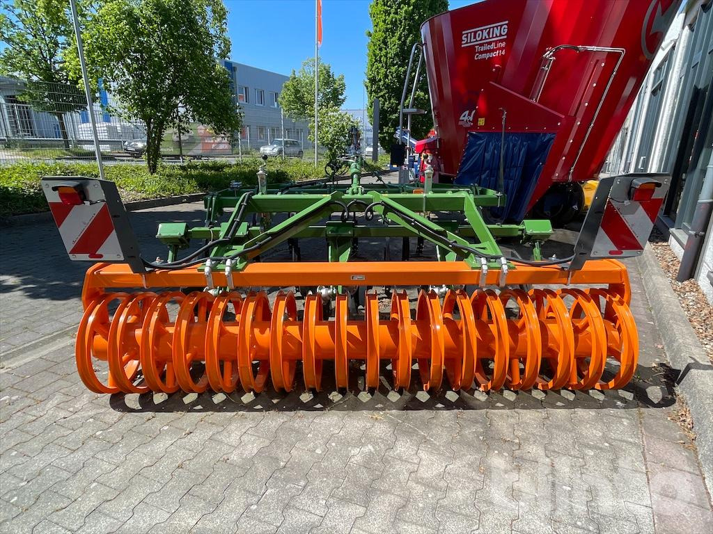 AMAZONE Cenius 3003 - Cultivator: Foto 4 AMAZONE Cenius 3003 - Cultivator: Foto 4