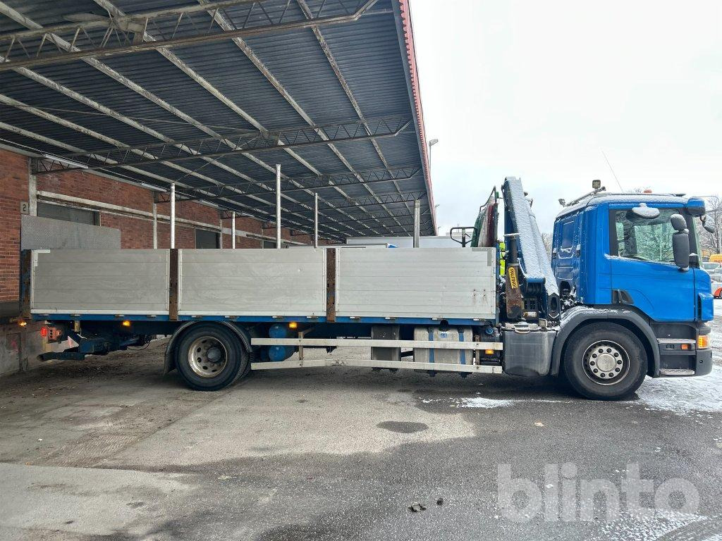Brädgårdsbil / SCANIA P250 - Camion platformă, Camion cu macara: Foto 4 Brädgårdsbil / SCANIA P250 - Camion platformă, Camion cu macara: Foto 4
