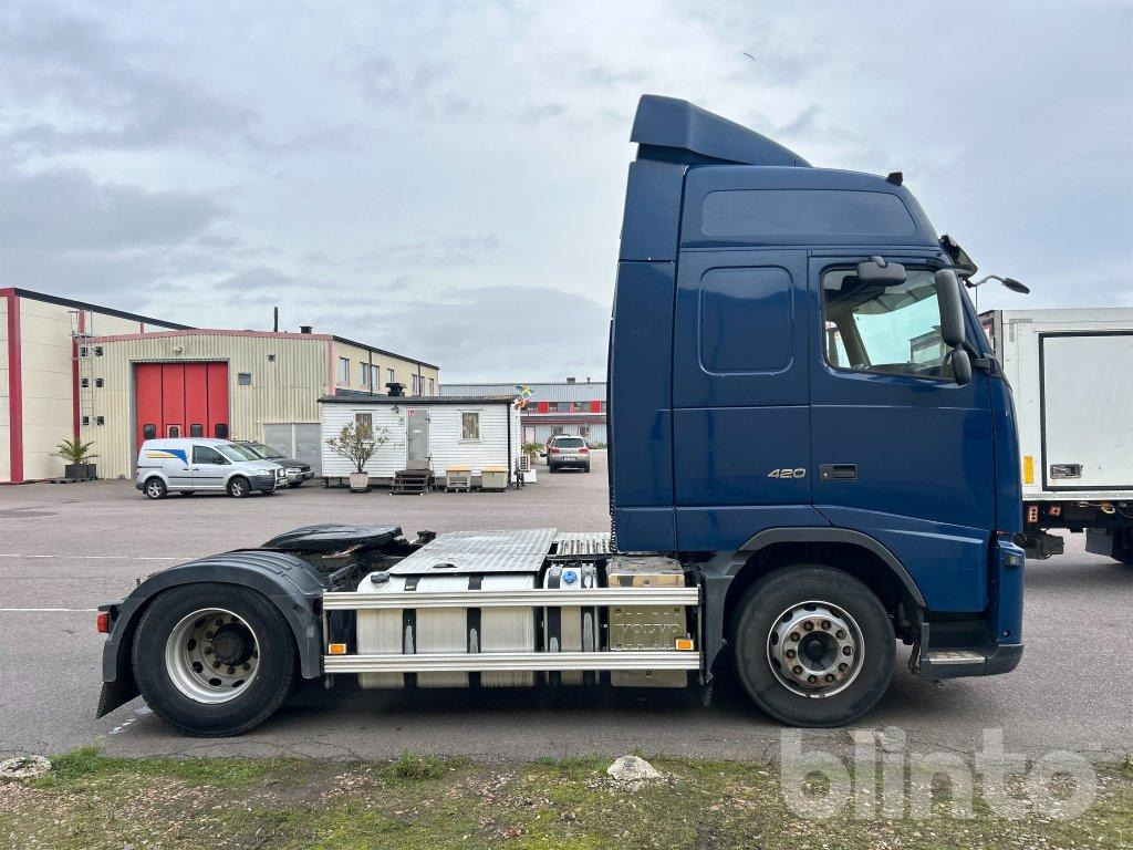 VOLVO FH 4*2 - Cap tractor: Foto 4 VOLVO FH 4*2 - Cap tractor: Foto 4