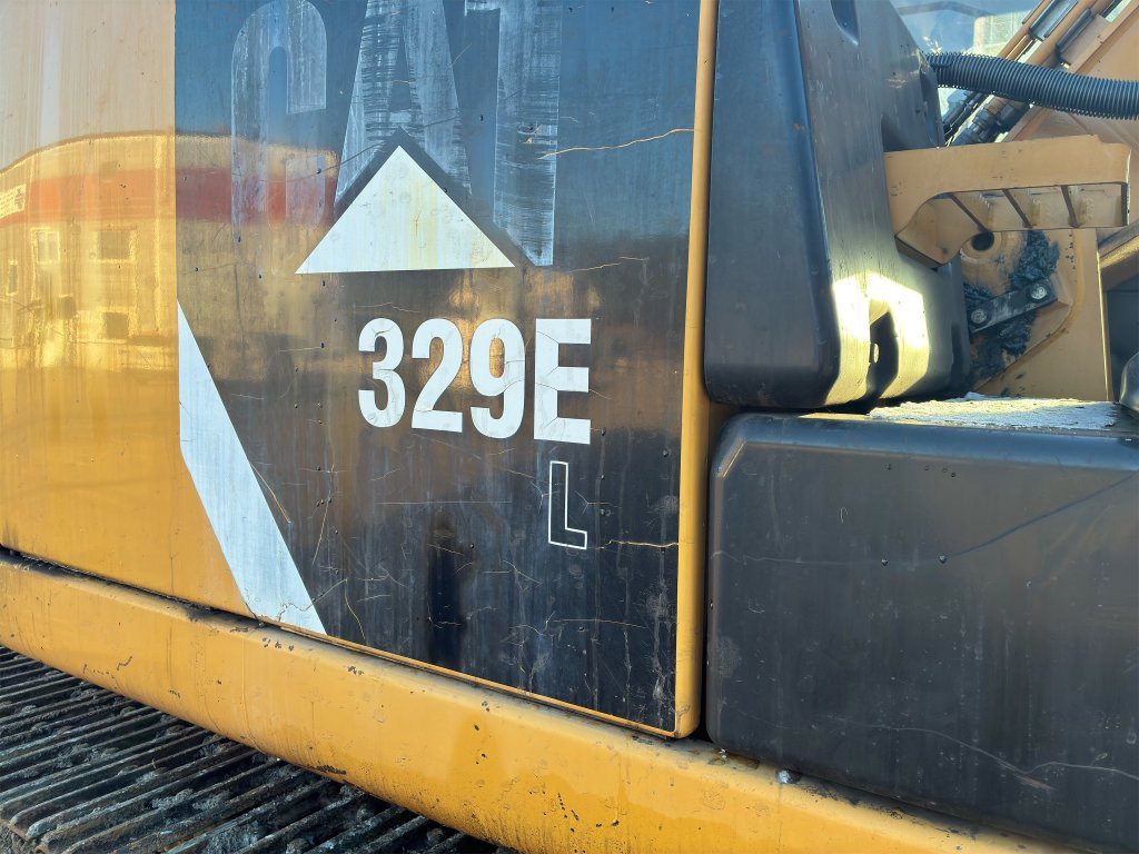 Excavator pe şenile Caterpillar 329EL: Foto 35