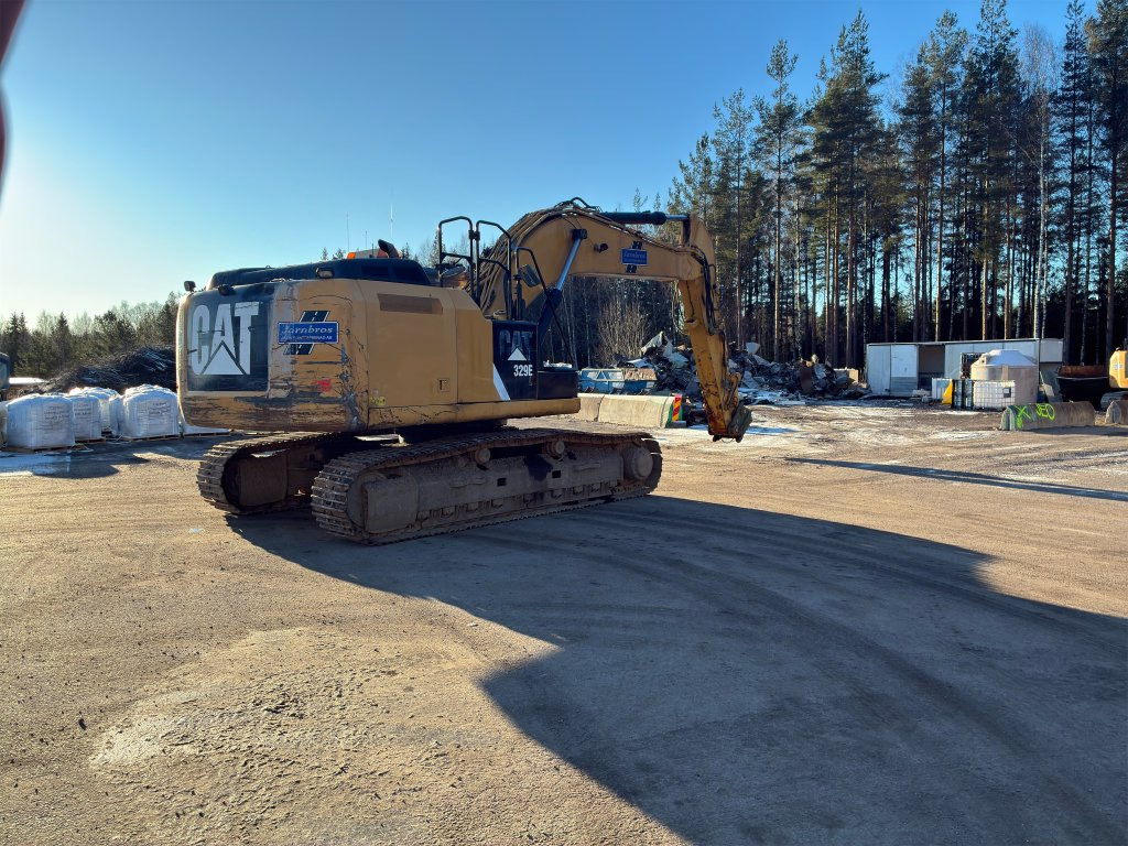 Caterpillar 329EL - Excavator pe şenile: Foto 5 Caterpillar 329EL - Excavator pe şenile: Foto 5