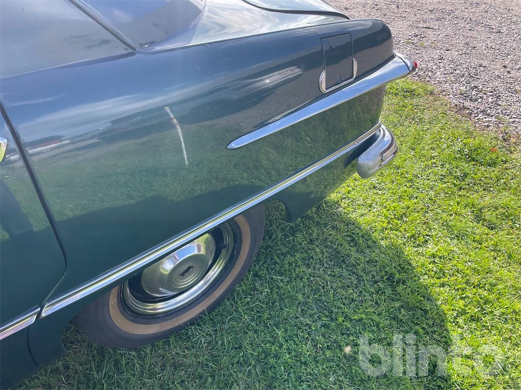 Automobil FORD V-8 CUSTOM DE LUXE: Foto 18