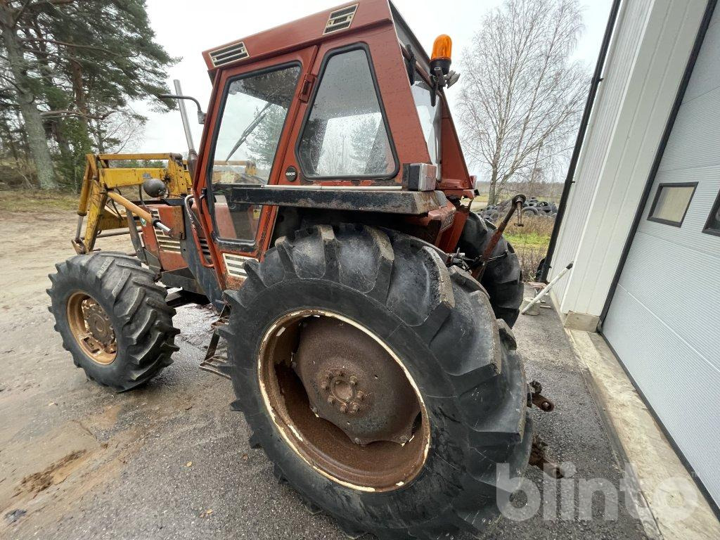 Fiat 880 DT 5 - Tractor agricol: Foto 3 Fiat 880 DT 5 - Tractor agricol: Foto 3