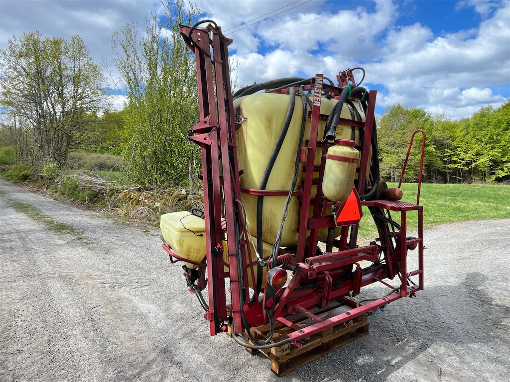 Hardi Master - Maşină de erbicidat purtata: Foto 3 Hardi Master - Maşină de erbicidat purtata: Foto 3