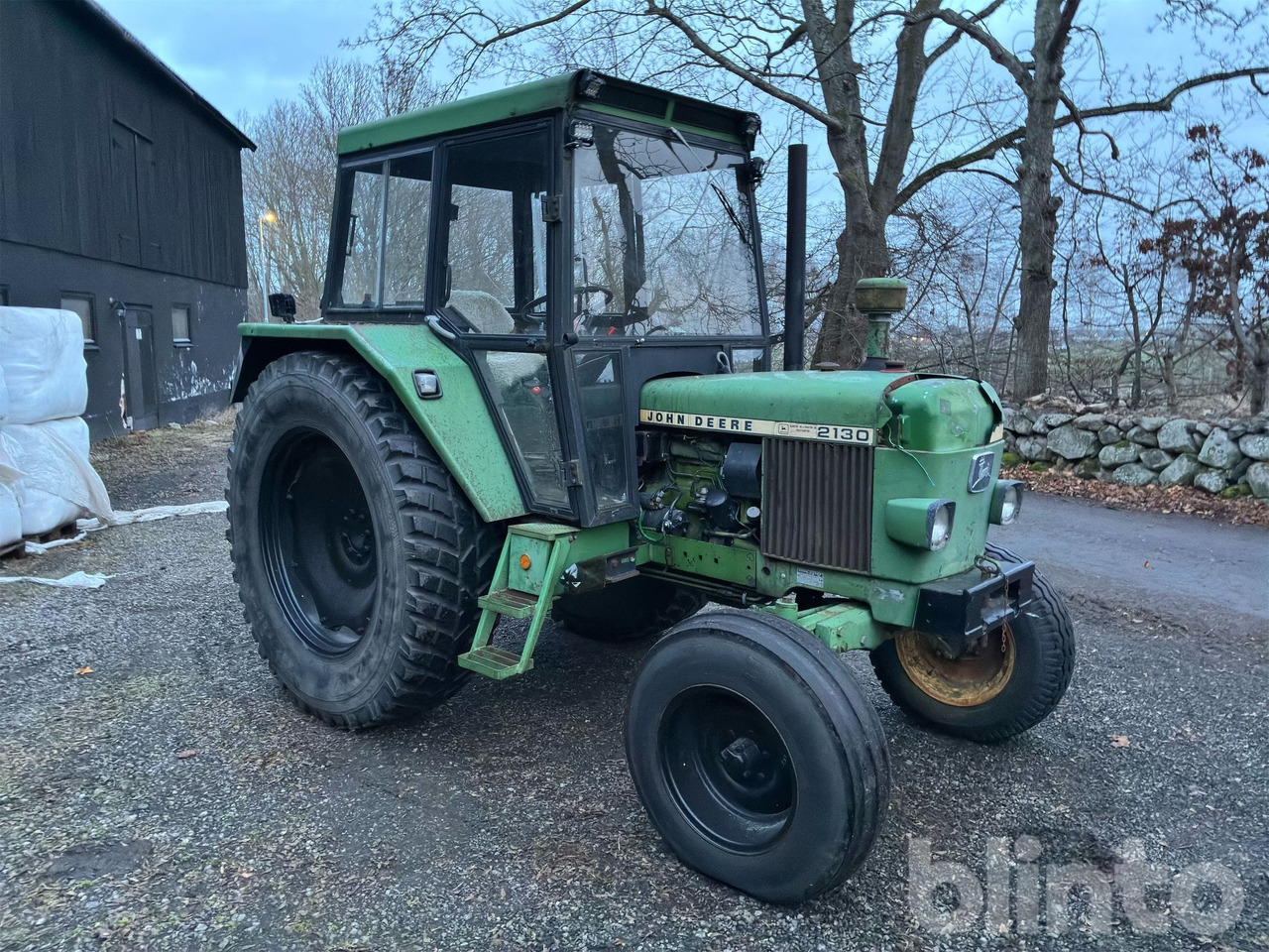 JOHN DEERE 2130 - Tractor agricol: Foto 3 JOHN DEERE 2130 - Tractor agricol: Foto 3