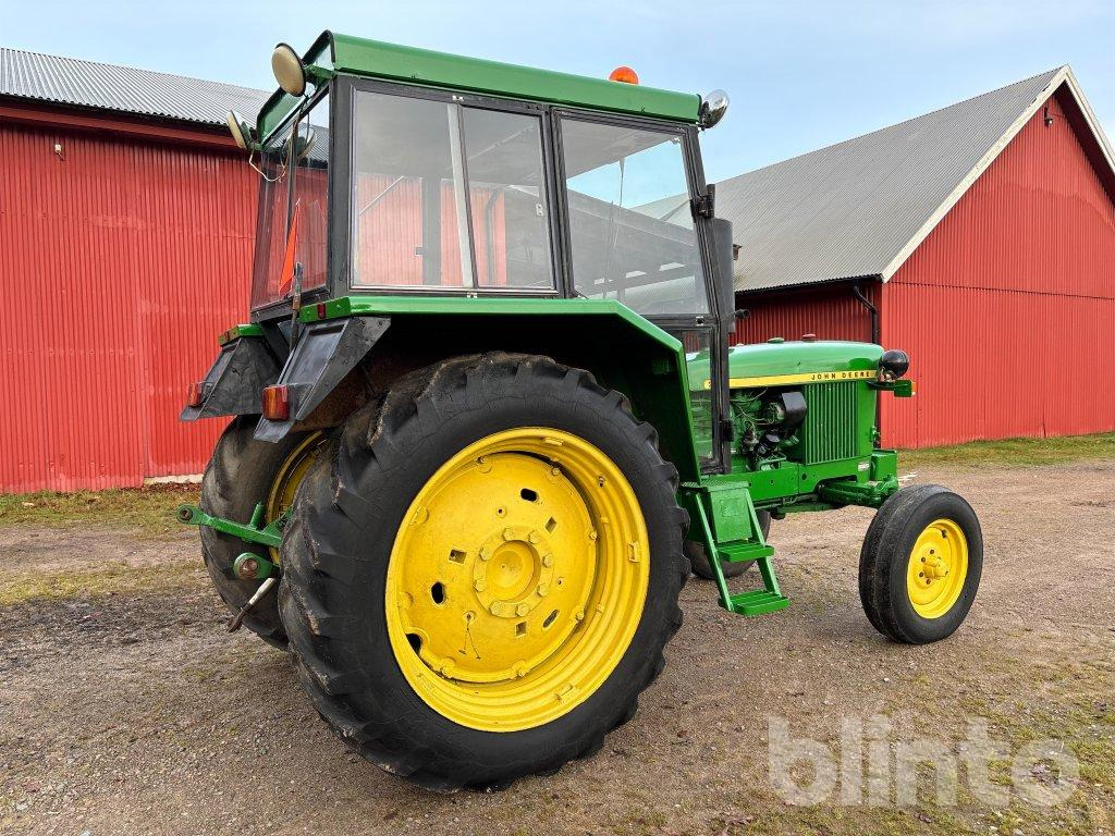 John Deere 2130-6 cylinder - Tractor agricol: Foto 2 John Deere 2130-6 cylinder - Tractor agricol: Foto 2