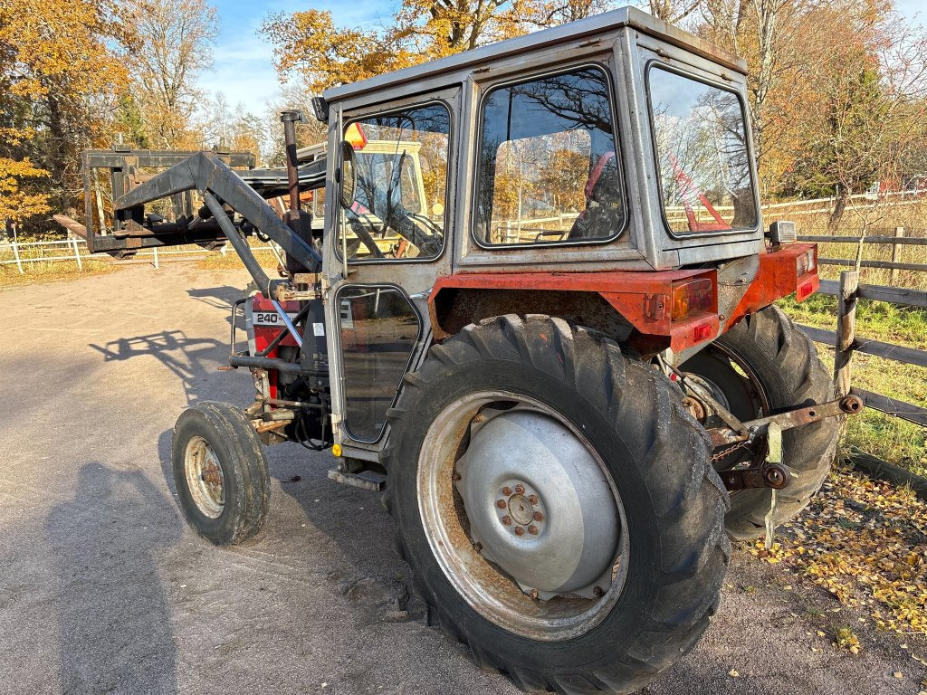 MASSEY-FERGUSON 240-2 - Tractor agricol: Foto 4 MASSEY-FERGUSON 240-2 - Tractor agricol: Foto 4