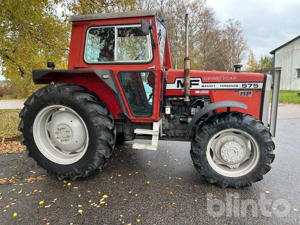 MASSEY-FERGUSON 575 4WD - Tractor agricol: Foto 4 MASSEY-FERGUSON 575 4WD - Tractor agricol: Foto 4
