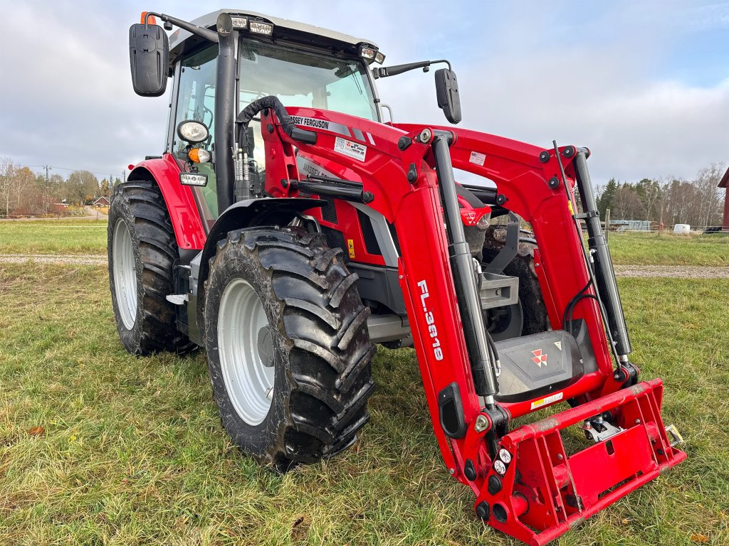 MASSEY FERGUSON 5S.125 - Tractor agricol: Foto 3 MASSEY FERGUSON 5S.125 - Tractor agricol: Foto 3